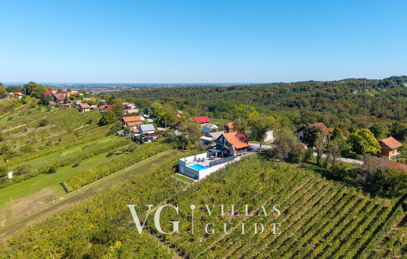 Villa Vinea Garden and property exterior