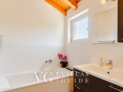 Villa Antonia Bathroom