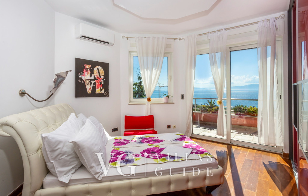 Villa Anamia with seaview Camera da letto