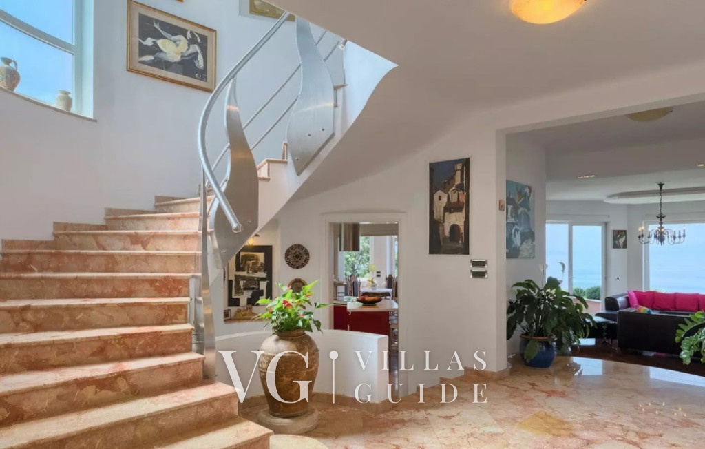 Villa Anamia with seaview Altro