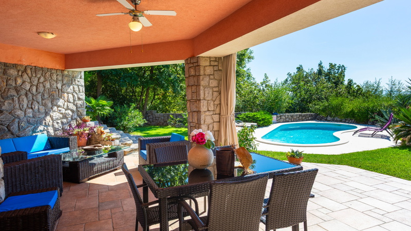 Villa Anamia with seaview