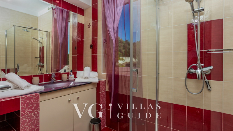 Villa Anamia with seaview Bathroom