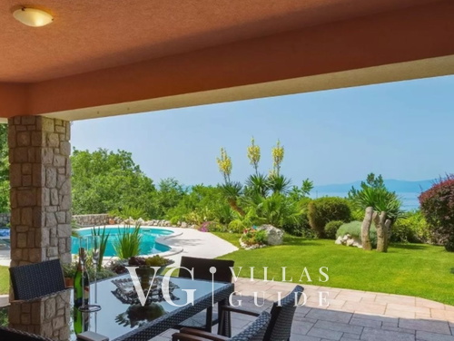 Villa Anamia with seaview