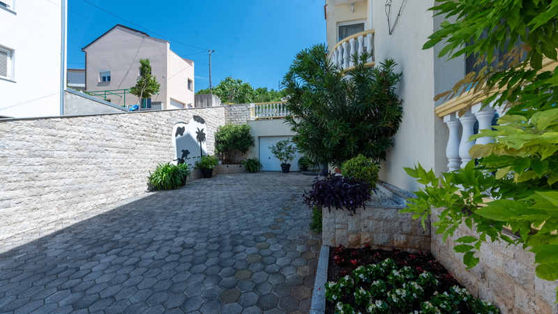 Cozy Getaway Lucija 1