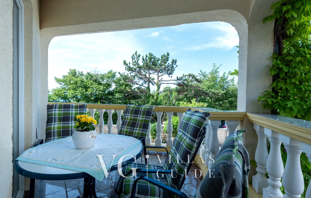 Cozy Getaway Lucija 1