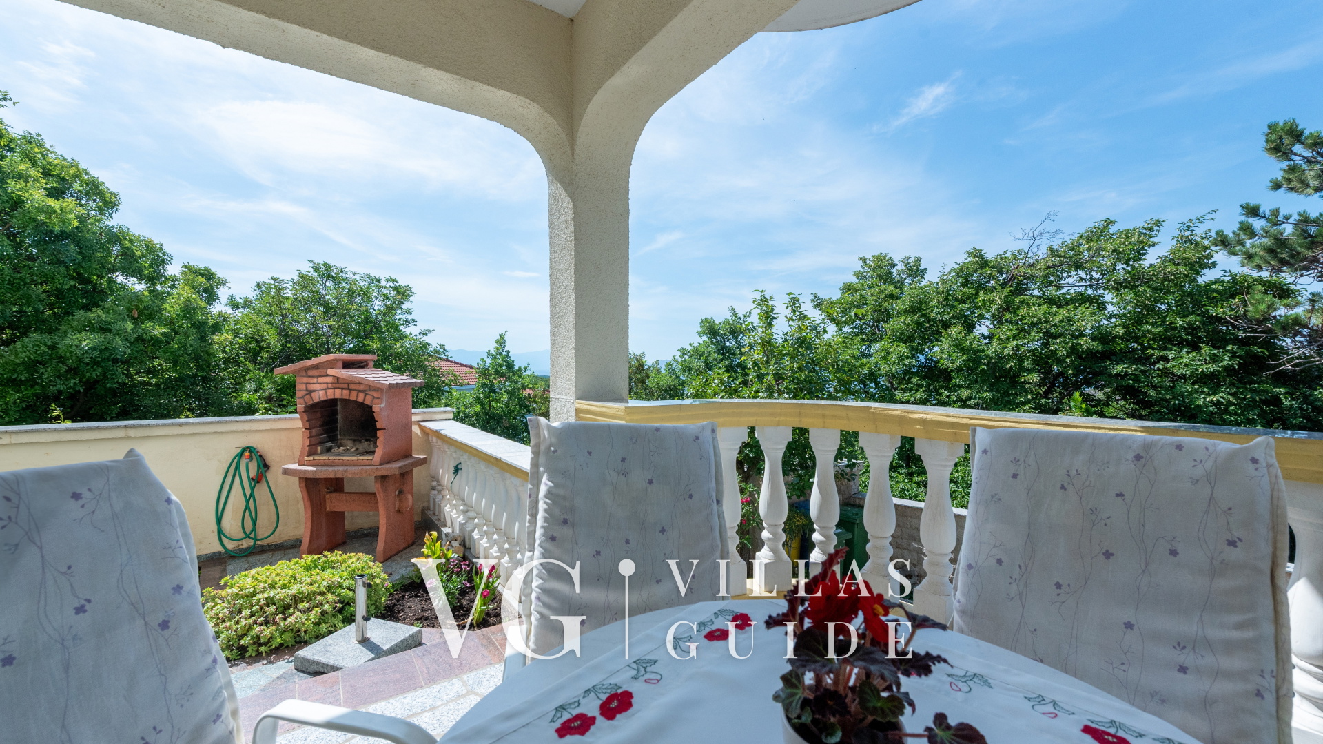 Apartman Lucija 2 Garten und Außenbereich