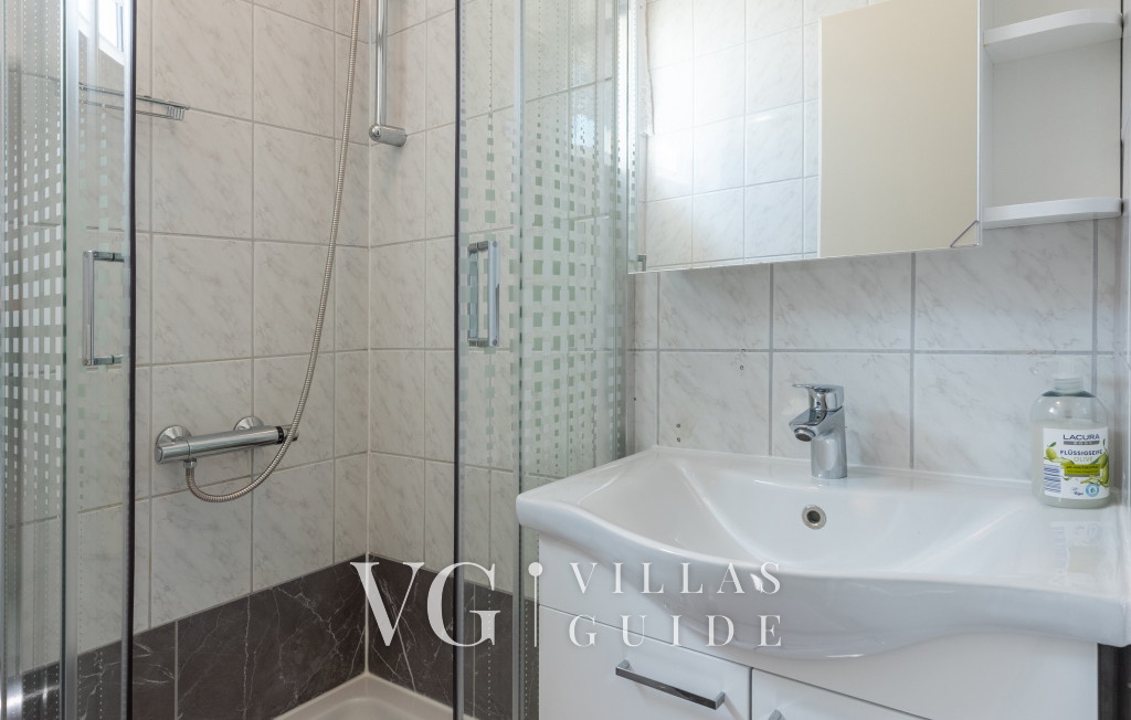 Apartman Lucija 4 Badezimmer