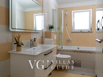 Villa Klarita - Makarska-Drum Kupaonica