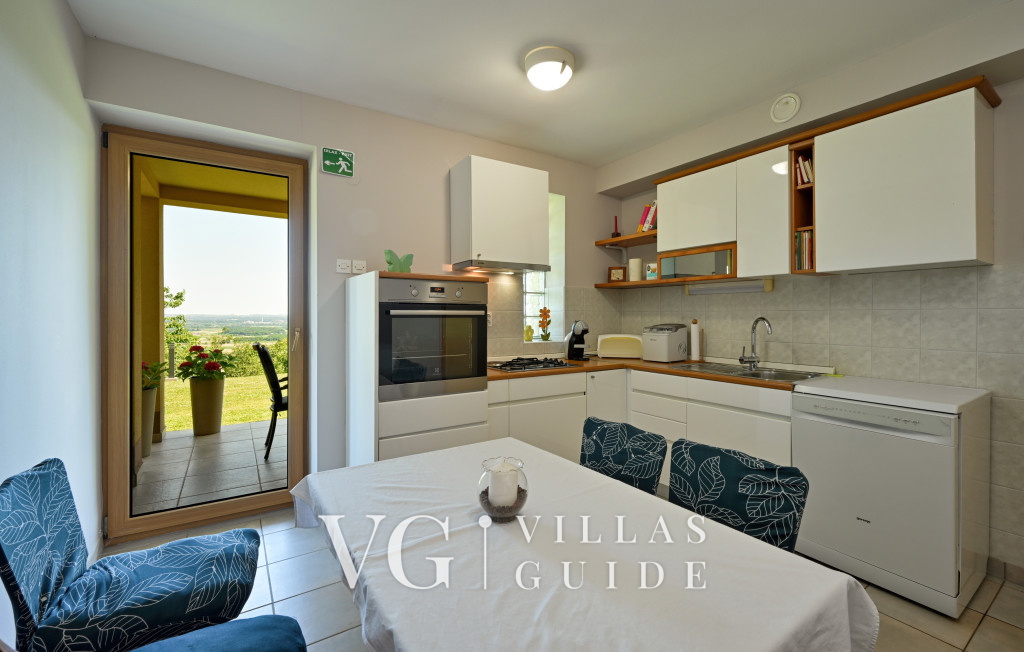 Villa Panorama Hill Kitchen