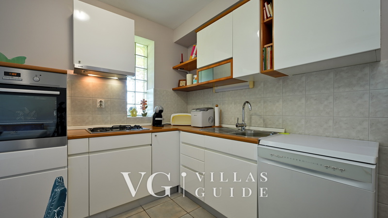 Villa Panorama Hill Kitchen