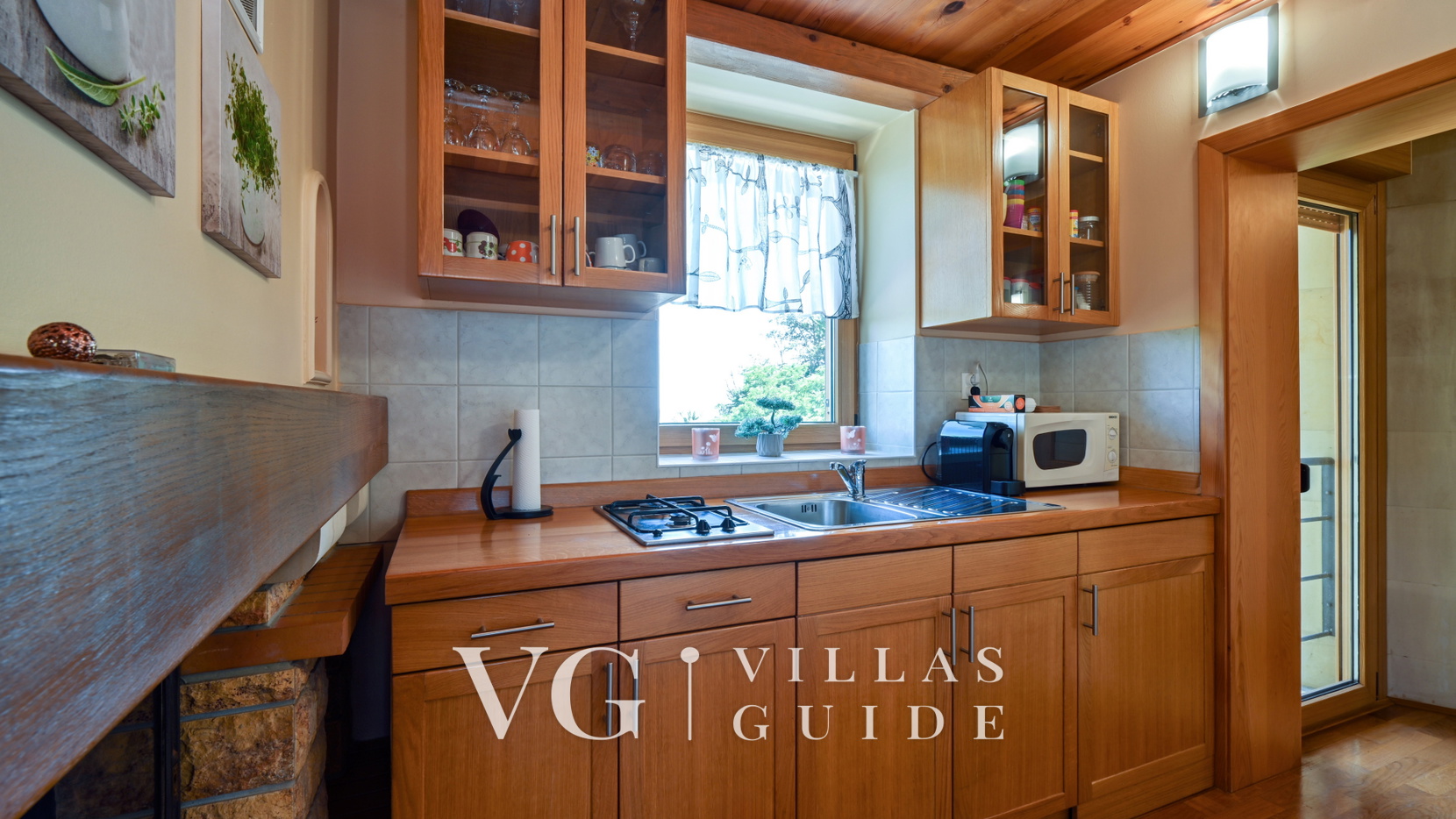 Villa Panorama Hill Kitchen