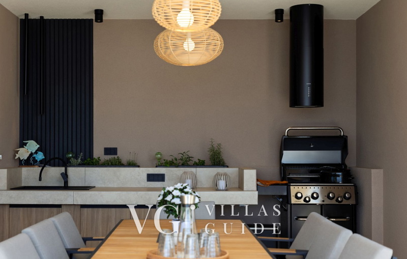 Villa Dujma Additional content