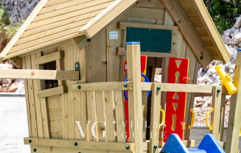 Villa Dujma Additional content