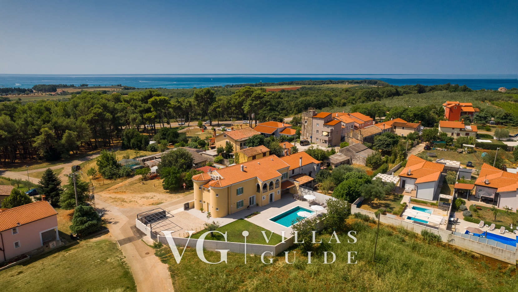 Villa Lucilla Garden and property exterior