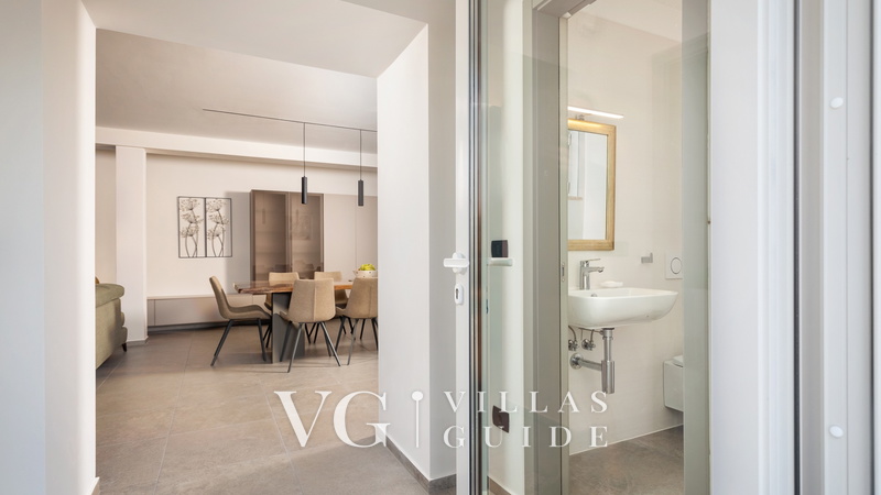 Villa Lucilla Guest toilet