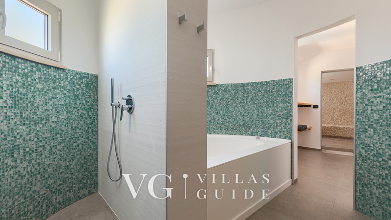 Villa Lucilla Bathroom