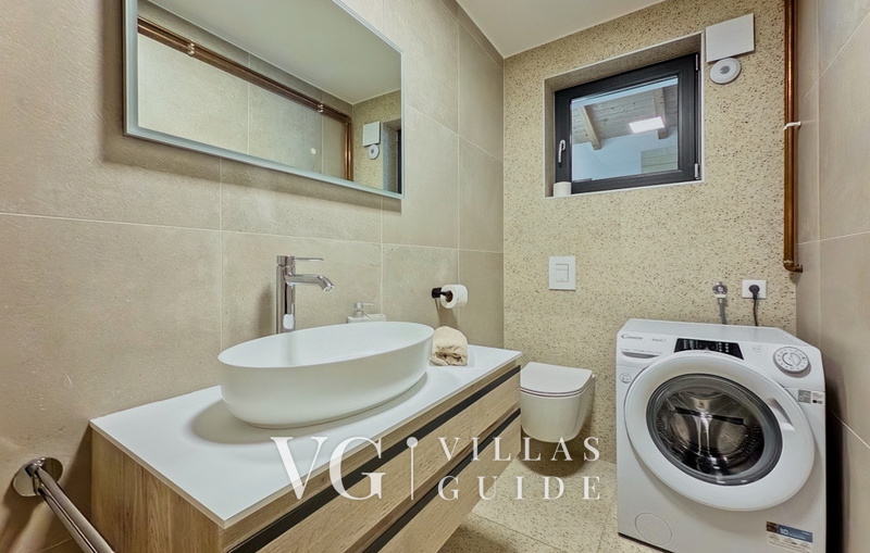 Villa Tia Guest toilet