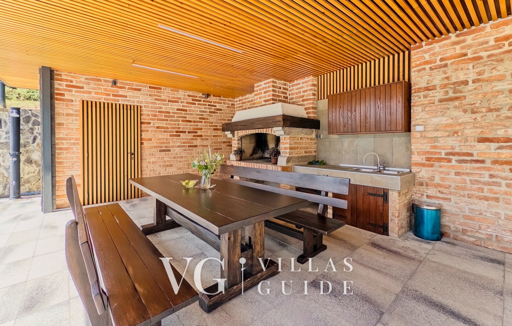 Villa Tia Garden and property exterior