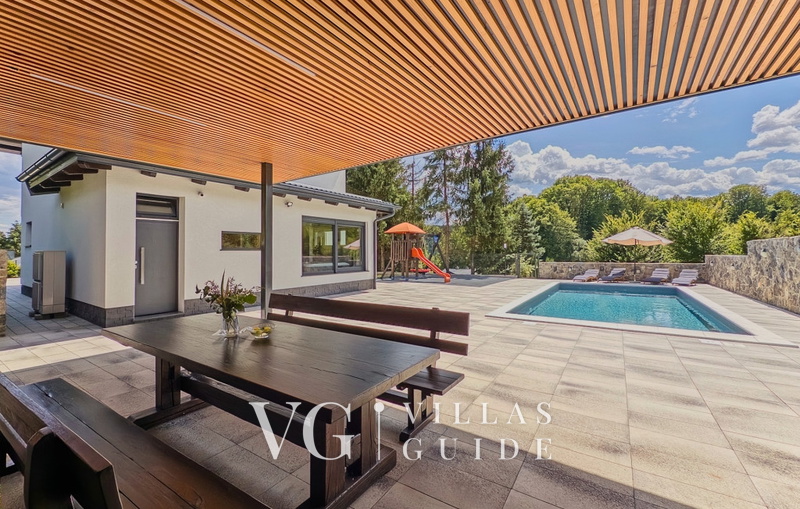 Villa Tia Garden and property exterior