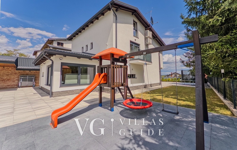 Villa Tia Garden and property exterior