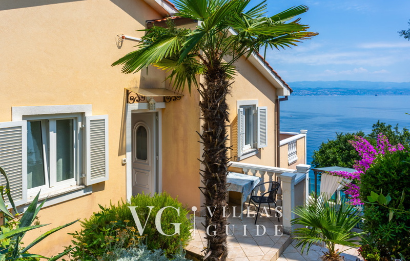 Villa Medea sea view Garden and property exterior