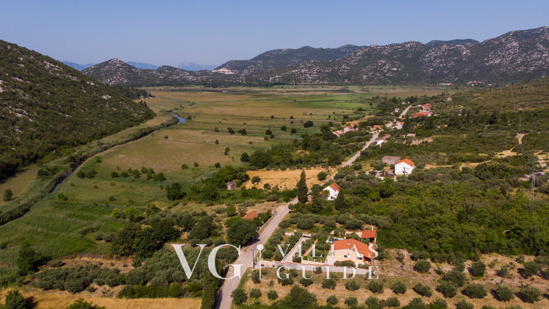 Villa Marija Desne Garden and property exterior