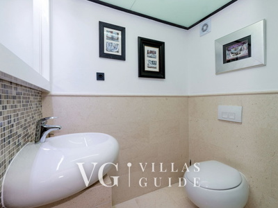 Villa Jardin Bathroom