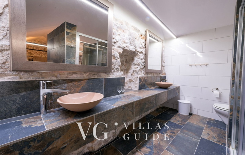 Villa Jardin Bathroom