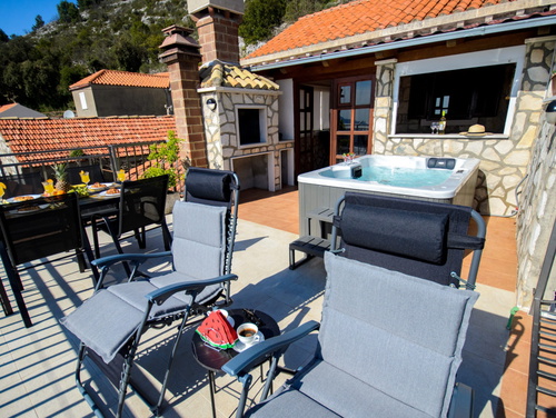 Village house Kate Dubravica