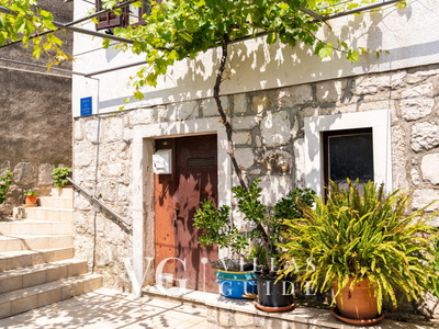 Village house Kate Dubravica Garten und Außenbereich