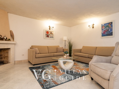 Village house Kate Dubravica Living room