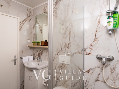 Village house Kate Dubravica Bathroom