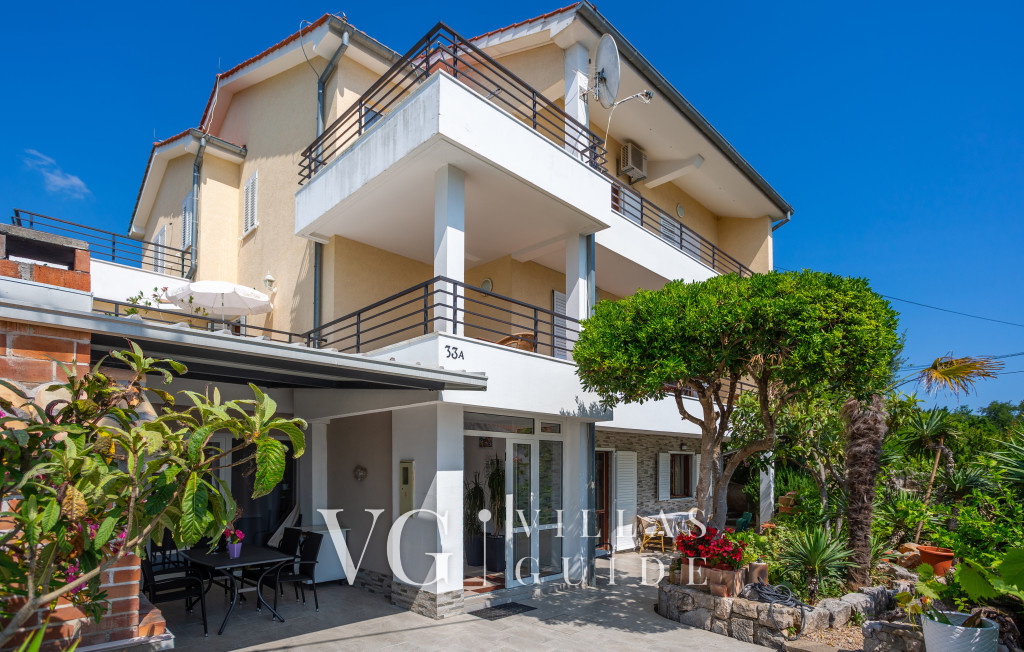 Holiday home  Villa Blue coast Garden and property exterior