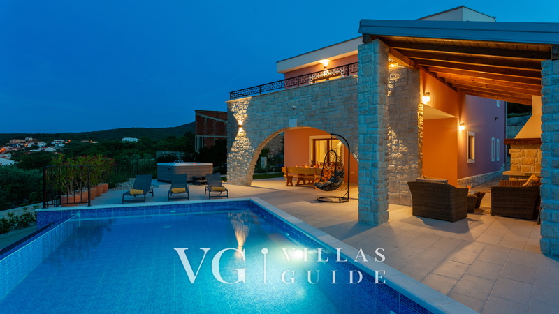 Holiday home Villa Vrbnik Garden and property exterior