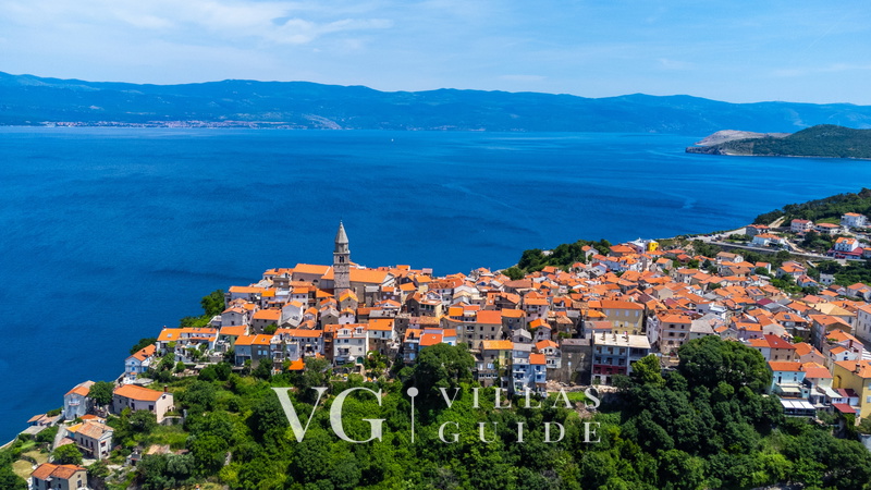 Holiday home Villa Vrbnik Microlocation