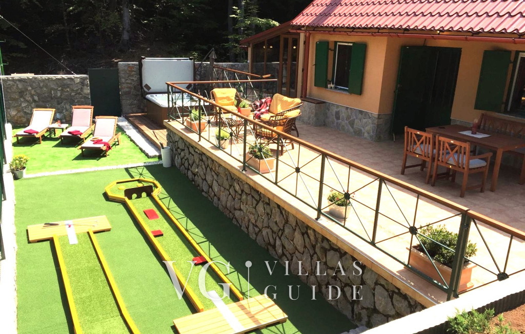 Holiday Home Villa Rosemary-whirpool&pet friendly Garden and property exterior