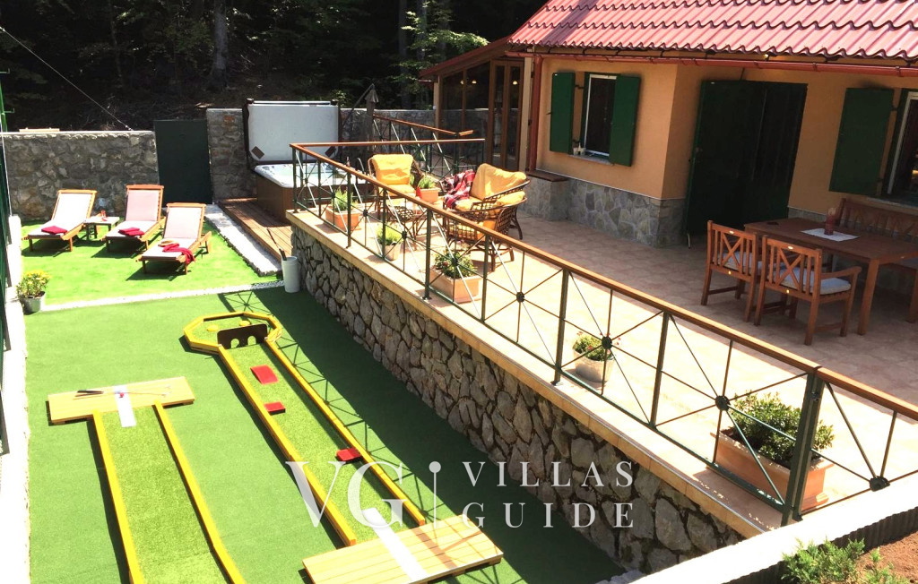 Holiday Home Villa Rosemary-whirpool&pet friendly Garden and property exterior