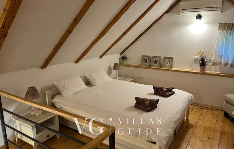 Holiday Home Villa Rosemary-whirpool&pet friendly Bedroom