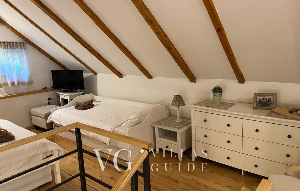 Holiday Home Villa Rosemary-whirpool&pet friendly Bedroom