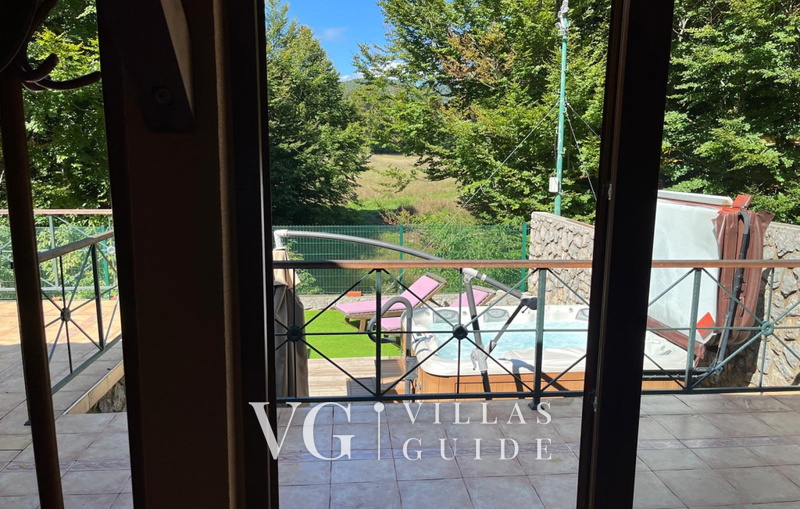 Holiday Home Villa Rosemary-whirpool&pet friendly Living room