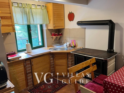 Holiday Home Villa Rosemary-whirpool&pet friendly Kitchen