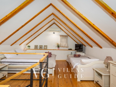 Holiday Home Villa Rosemary-whirpool&pet friendly Bedroom