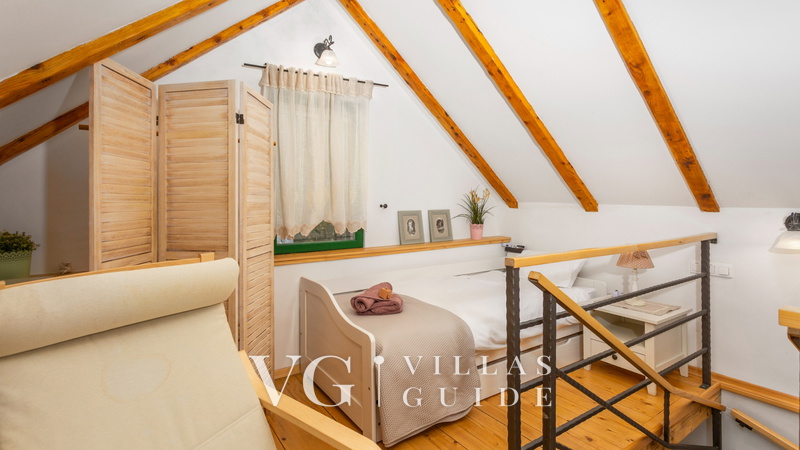 Holiday Home Villa Rosemary-whirpool&pet friendly Bedroom