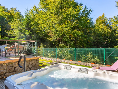 Holiday Home Villa Rosemary-whirpool&pet friendly