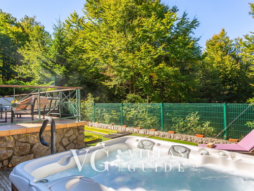 Holiday Home Villa Rosemary-whirpool&pet friendly