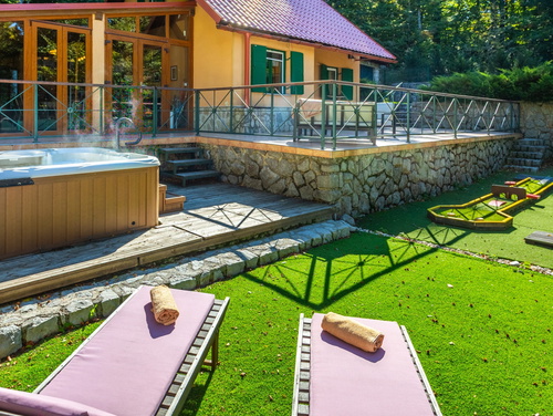 Holiday Home Villa Rosemary-whirpool&pet friendly