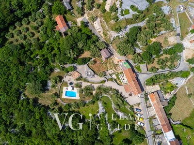 Villa Verde Oliva Residence with pool Microlocation