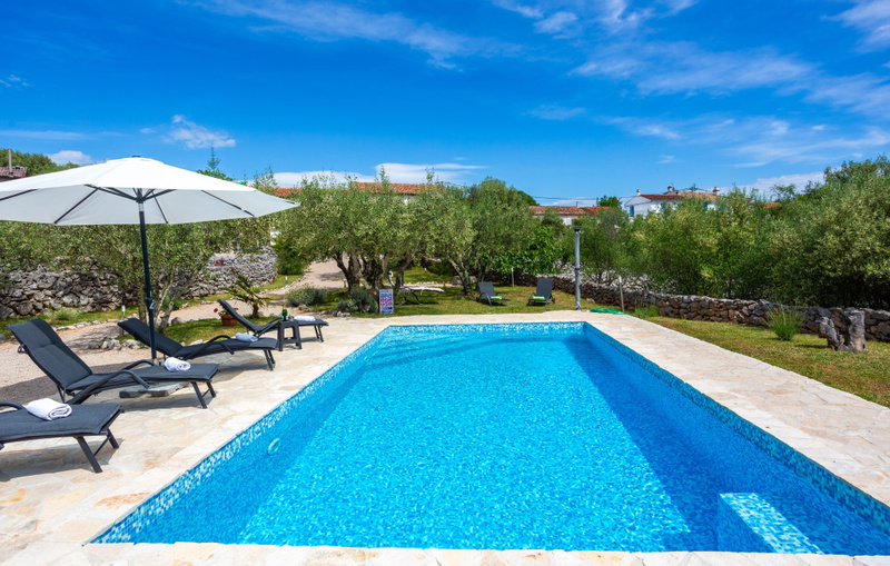 Villa Verde Oliva Residence with pool