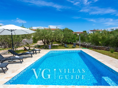 Villa Verde Oliva Residence with pool