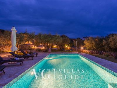 Villa Verde Oliva Residence with pool